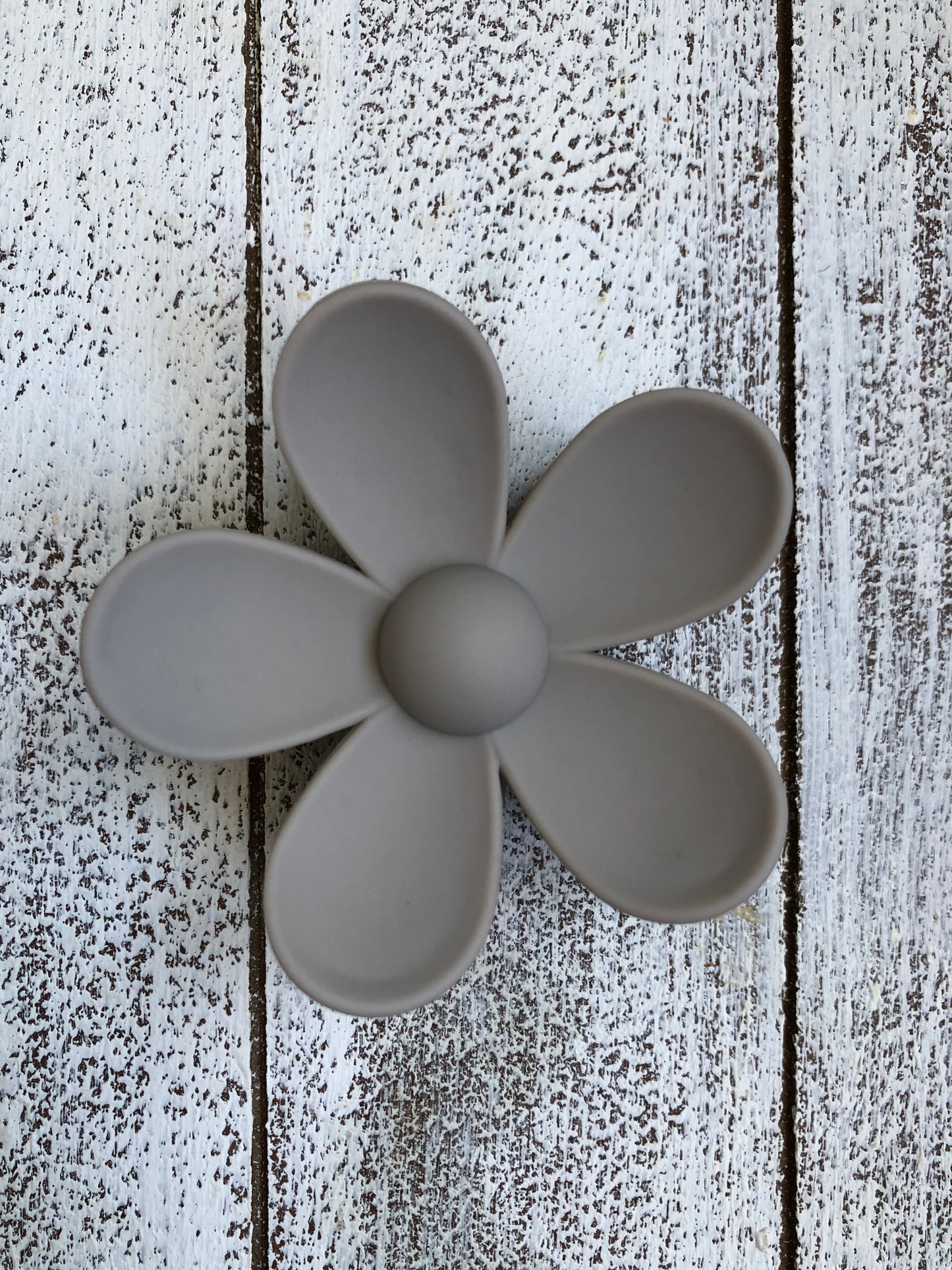FLOWER HAIR CLIPS - Wild Revival Organics